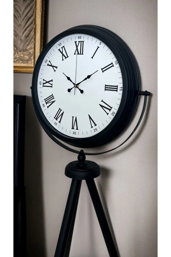 Black Elegance Tripod Ayaklı Saat