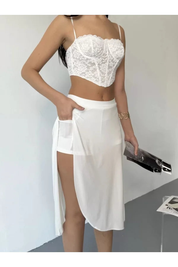 Çepli Şortlu Yırtmaçlı Etek - Beyaz