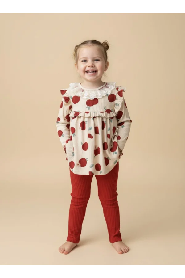 Dantelli Yaka Elma Baskılı Takı