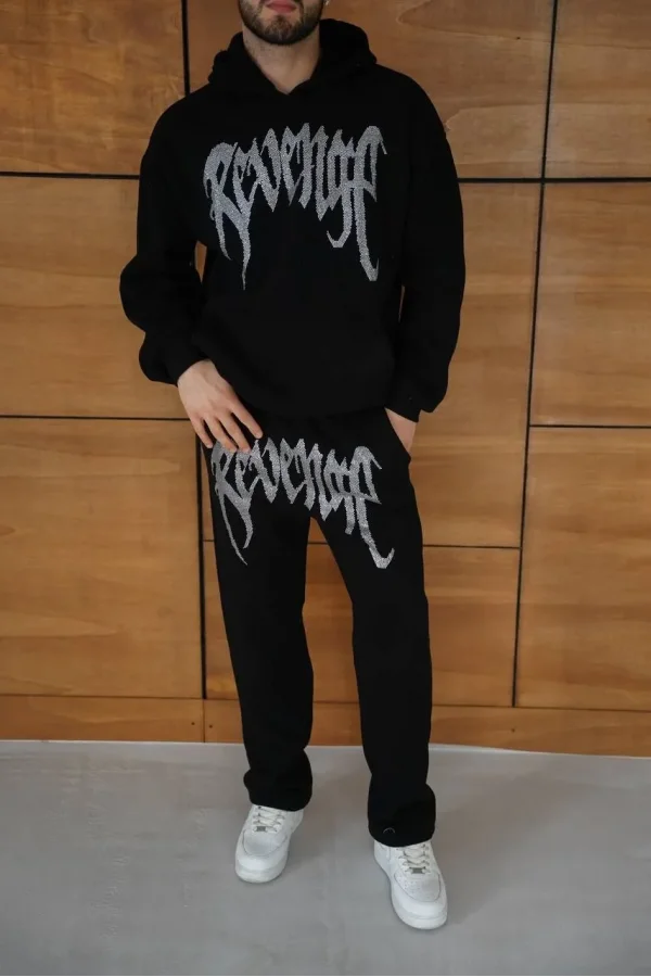 Erkek Premium Taş Baskılı Eşofman Takım Revenge Model (Siyah) Kapüşonlu Üst + Taşlı Baskılı Alt Modern Streetwear Tarzı Oversize Rahat Kalıp 3 iplik Pamuklu - Siyah