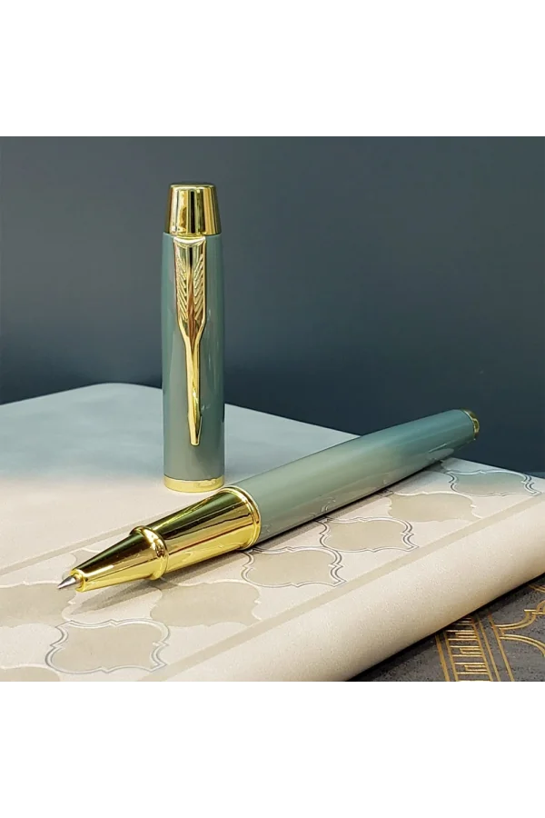 Gri Renk Defter Ve Metal Roller Kalem Seti