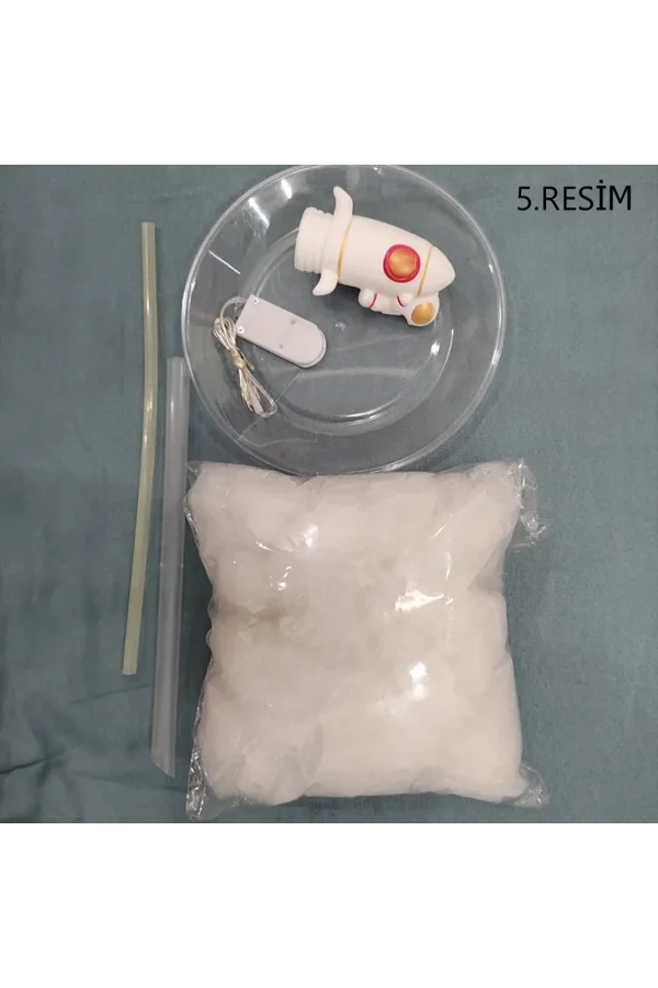 Kendin Yap Uçan Astronot Tasarımlı Gece Lambası