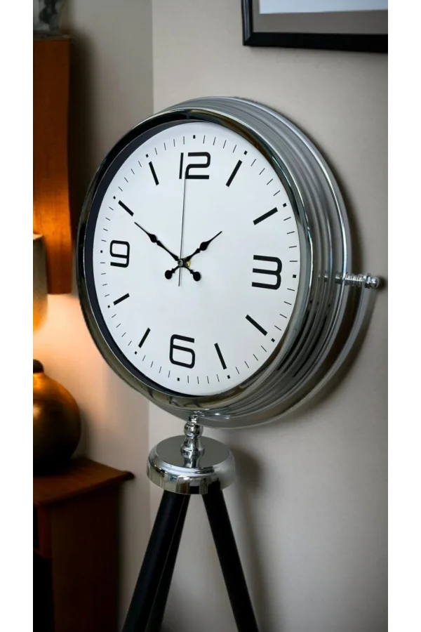 Krom Sade & Şık Tripod Ayaklı Saat