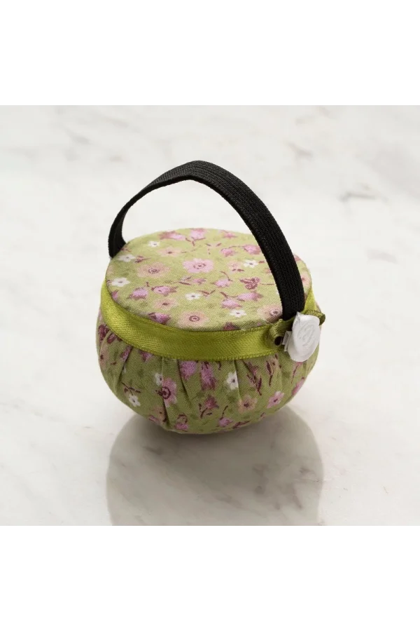 Loren Kola Takılabilir Yeşil Çiçekli iğnedanlık