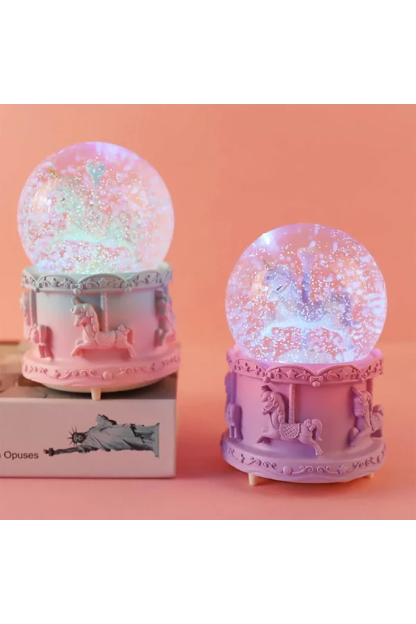 Orta Boy Müzikli Unicorn Kar Küresi