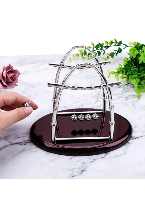 Oval Tabanlı Newton Balans Beşiği