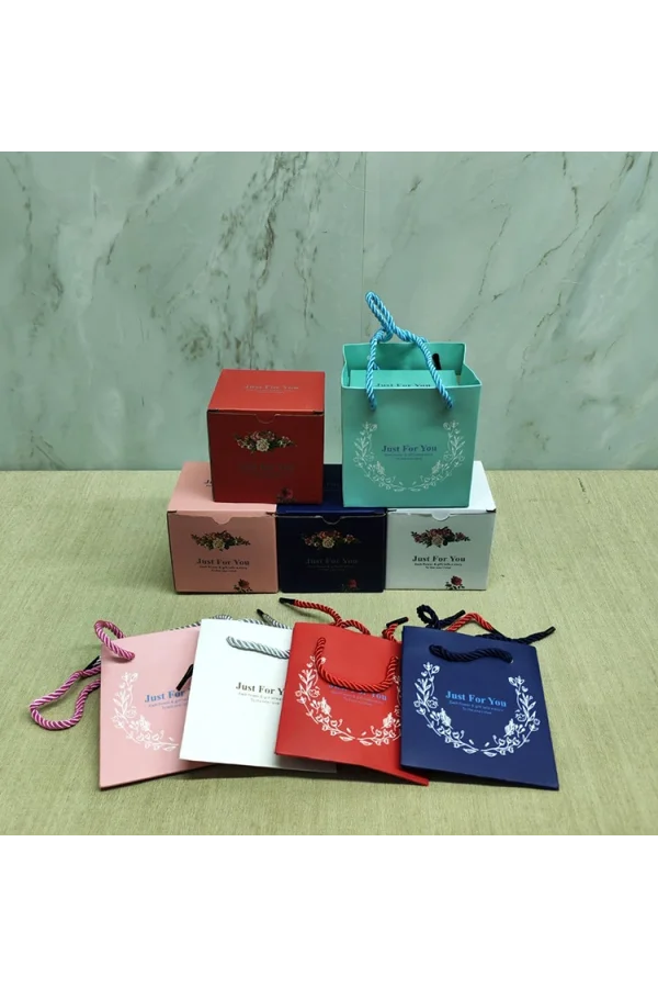 Romantik Gül Yüzük Kutusu Kare