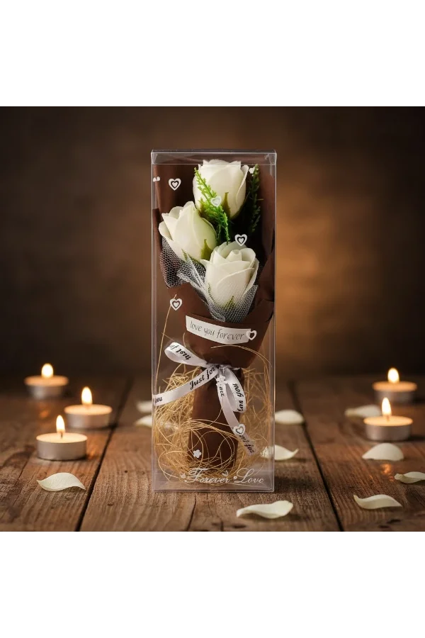Şeffaf Kutulu Üç Gül Buketi