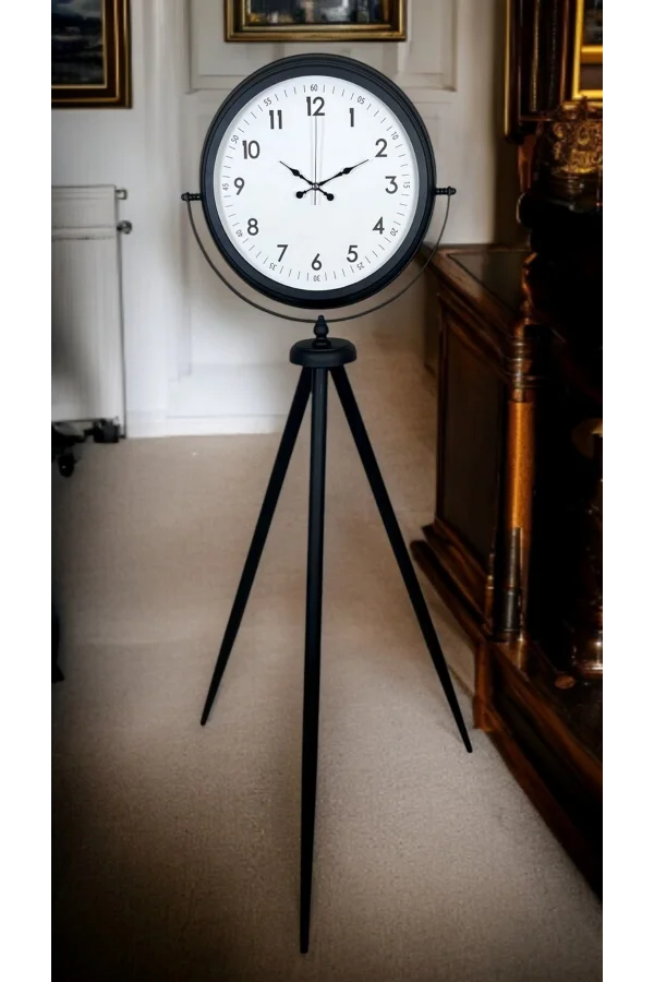 Siyah Standart Tripod Ayaklı Saat