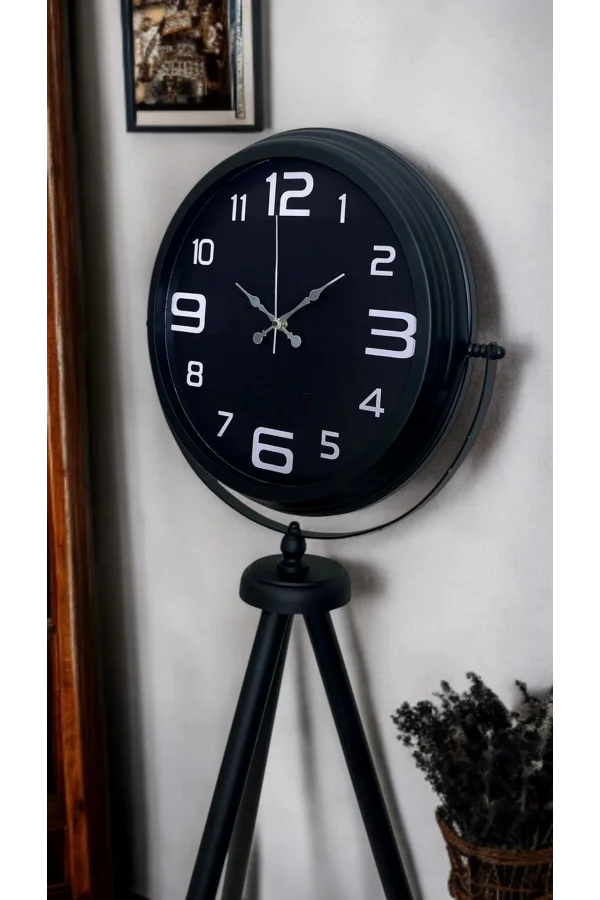 Siyah Zarafet Tripod Ayaklı Saat
