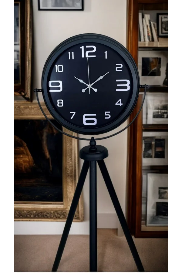 Siyah Zarafet Tripod Ayaklı Saat