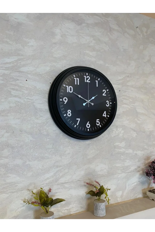 Zentime 40 Cm Siyah Şık Duvar Saati