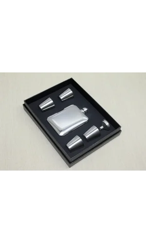 4 Shot Bardaklı Matara Seti Çelik