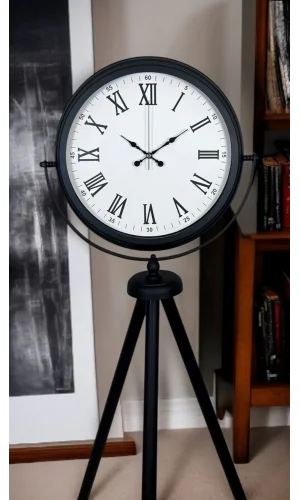 Black Elegance Tripod Ayaklı Saat