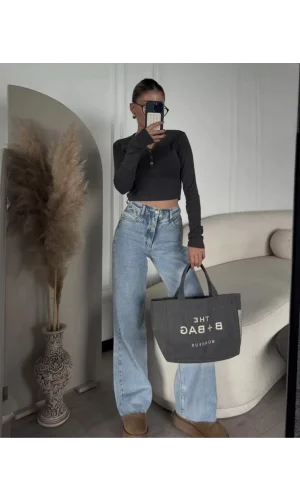 Düğme Detaylı Yıkamalı Crop