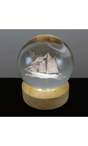 Gemi Motifli Işıklı Cam Küre