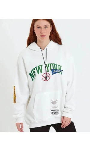 Kadın Baskılı Kapüşonlu Sweatshirt - Beyaz