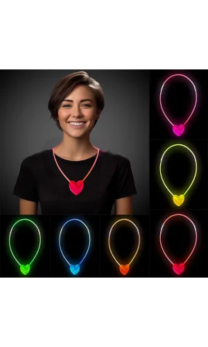 Karanlıkta Yanan Glow Kalp Şekilli Kolye - 6 Adet