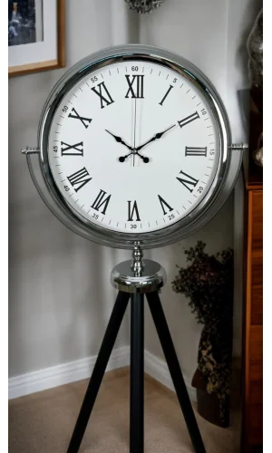 Krom Asalet Tripod Ayaklı Saat