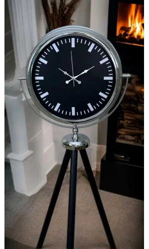 Krom Prime Modern Tripod Ayaklı Saat