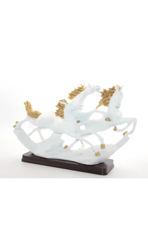 Polyester 3lü Şahlanmış At Figürü