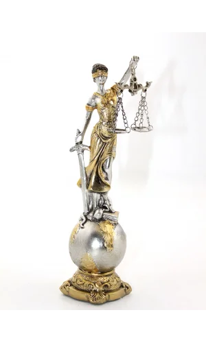 Polyester Adalet Figürü