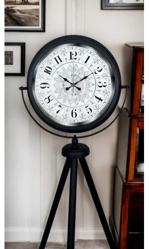 Siyah Desenli Şık Tripod Ayaklı Saat