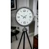 Krom Sade & Şık Tripod Ayaklı Saat