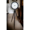 Siyah Standart Tripod Ayaklı Saat
