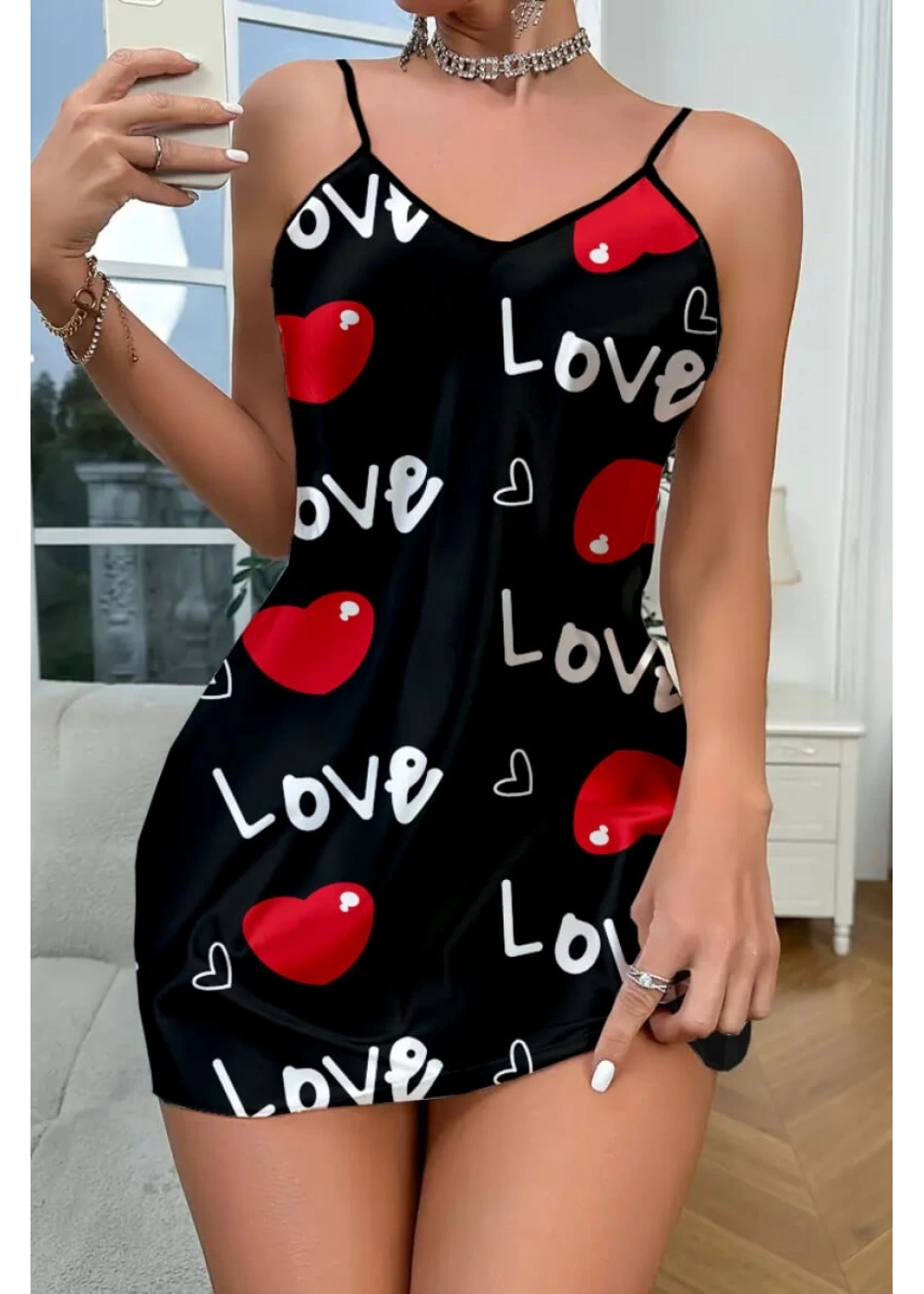 Love Desenli Siyah Saten Gecelik