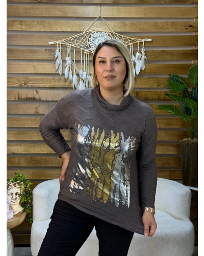 İtalyan Tasarım Önü Gümüş Baskılı Degaje Yaka Bluz Kahve