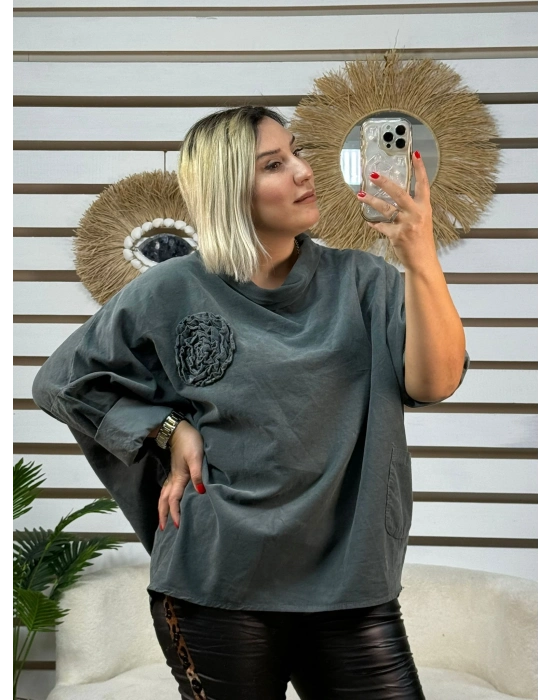 İtalyan Tasarım Degaje Yaka Broş Detaylı Rahat Kadife Bluz Haki