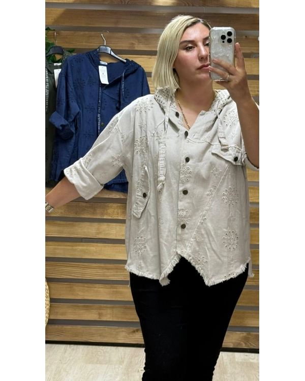 İtalyan Tasarım Kapüşonlu Fisto İşlemeli Ceket Krem