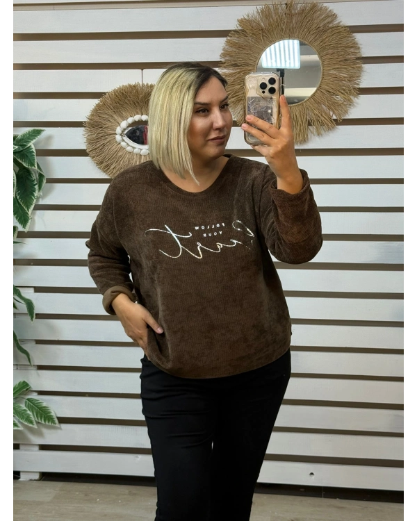 İtalyan Tasarım Önü Gümüş Yazı İşlemeli Kadife Bluz Kahve