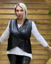 Tasarım Deri Görünümlü Yelek ve Siyah Bluz