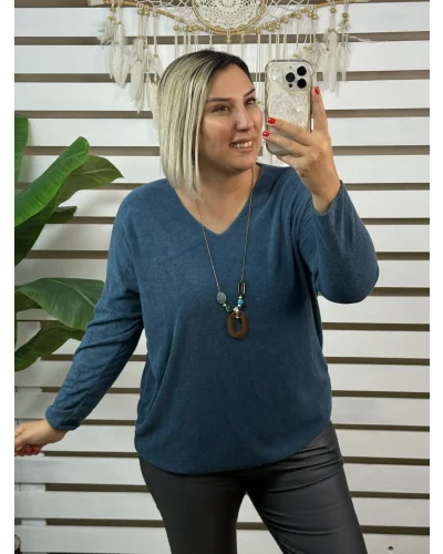 İtalyan Tasarım V Yaka Kolyeli Dokulu Bluz Turkuaz