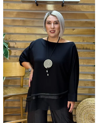 Tasarım Asimetrik Kesim Kolyeli Kayık Yaka Bluz