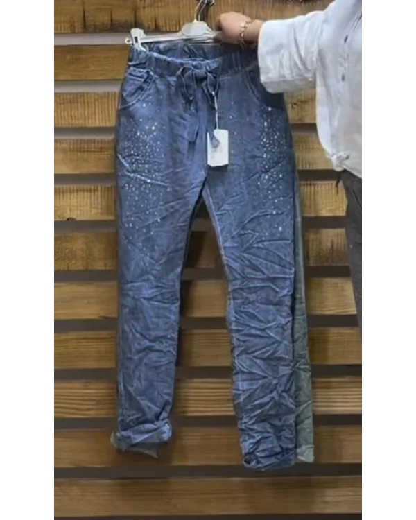 Mavi taşlı pantolon ve pembe merserize kolye bluz