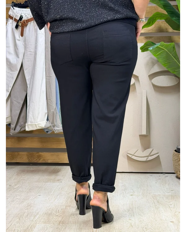 İtalyan Tasarım Havuç Kesim Likralı Kemerli Pantolon Siyah