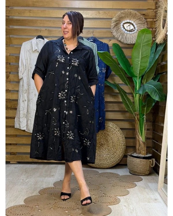 İtalyan Tasarım Nakış İşleme Pul Detaylı Gömlek Elbise Siyah