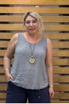 İtalyan Tasarım Kolyeli Sıfır Kol Bluz Gri