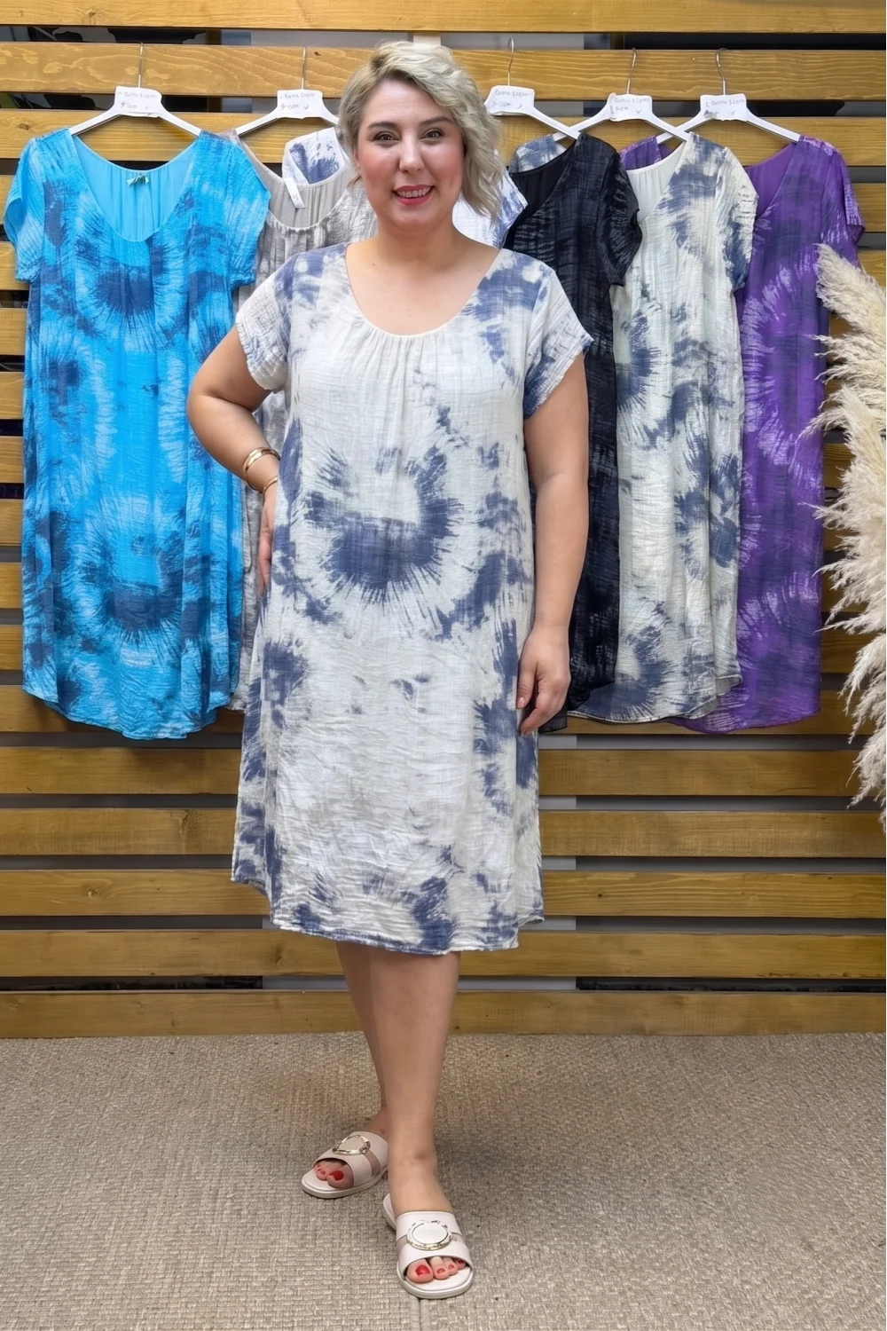 İtalyan Batik Desen Elbise Krem