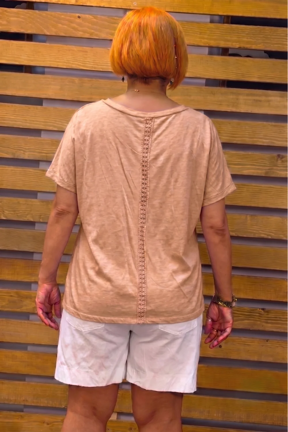 İtalyan Tasarım Cebi Nakışlı Bluz Camel