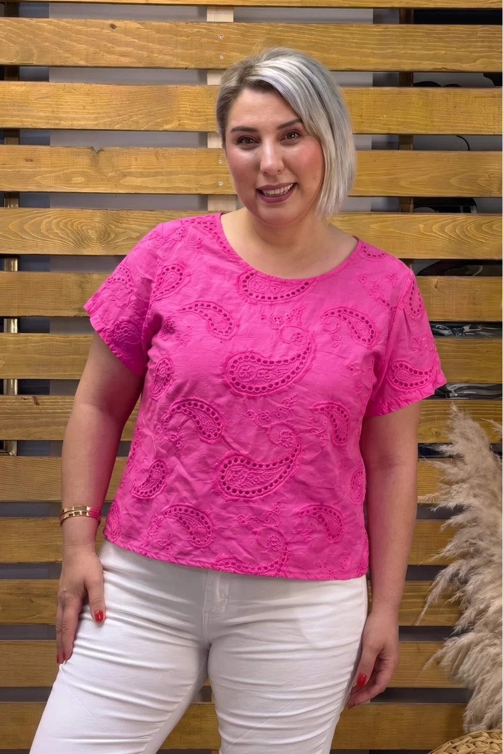 İtalyan Tasarım Fisto Nakışlı Bluz Pembe