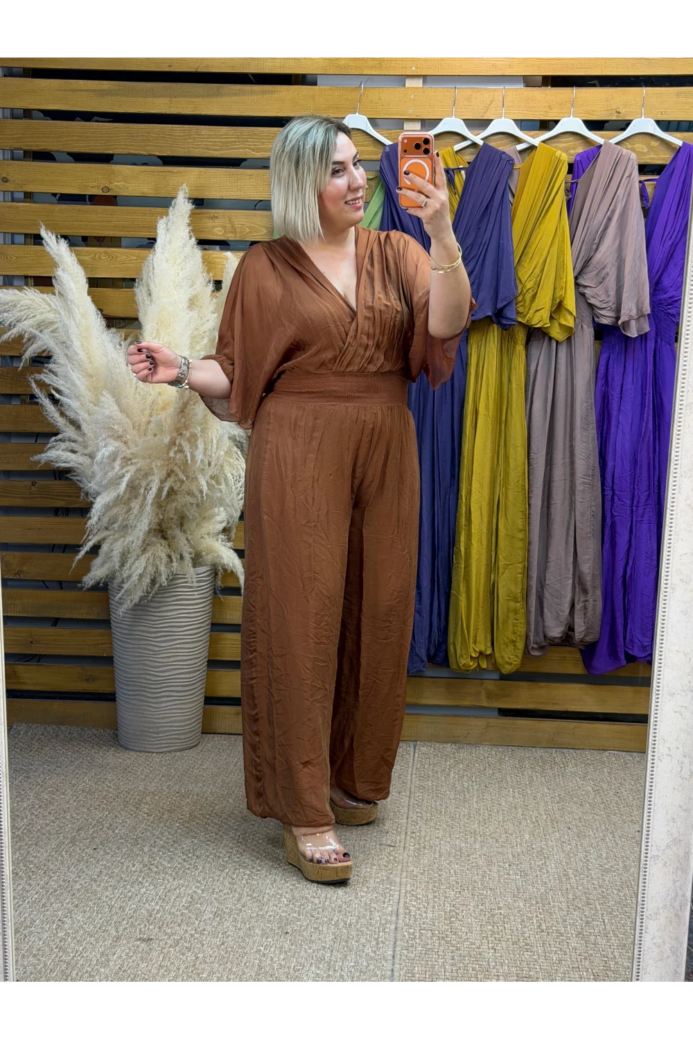 İtalyan Tasarım İpek Tulum Camel