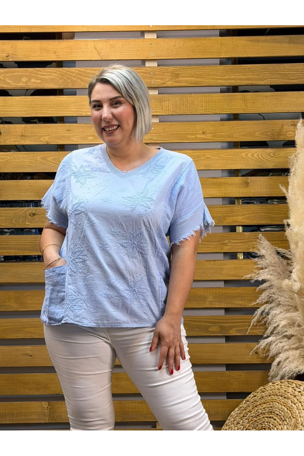 İtalyan Tasarım Keten Nakış Bluz Bebe Mavisi