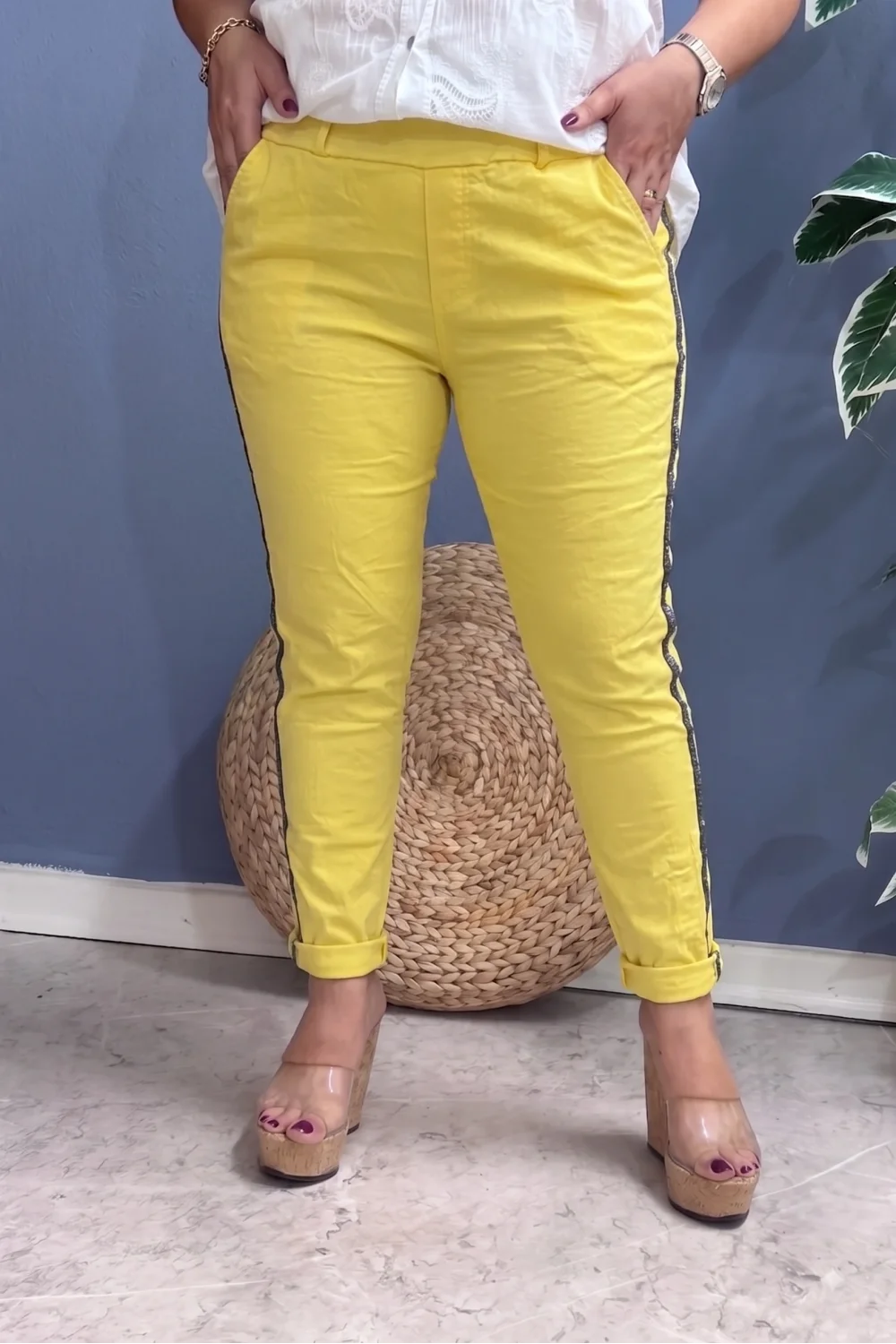 Tasarım Yanı Şerit Detaylı Pantolon Sarı