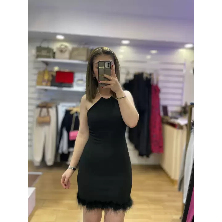 Siyah otrişli elbise