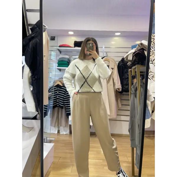 Arka Beli Lastikli Şalvar Pantolon