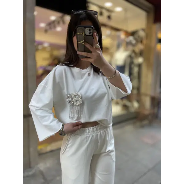 BB taş detaylı beyaz takım